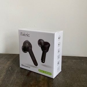 (NEW) iTeknic Bluetooth Earbuds